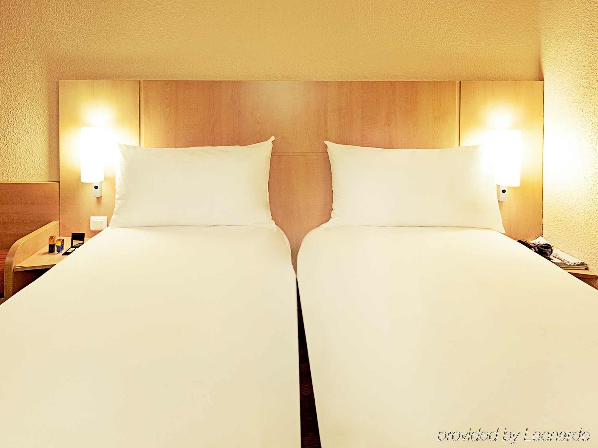 Hotel Ibis Ferrand Sud Herbet 3*