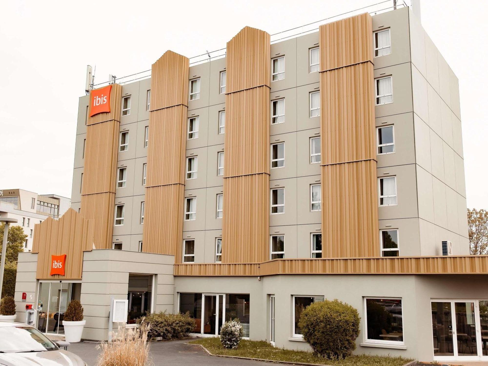 Hotel Ibis Ferrand A71 A75 La Meridienne